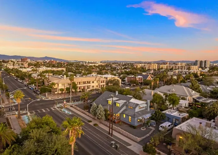 Historic Unique Getaway-walk To 4th Ave Tucson